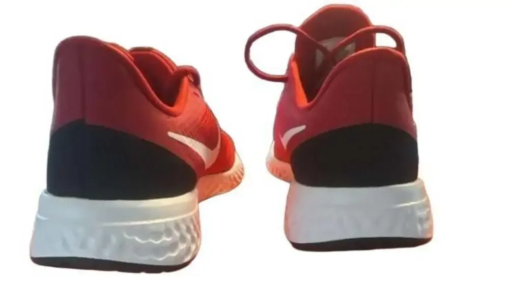 Nike Revolution 5 GS Gym Red White Black BQ5671 600 Size 7Y
